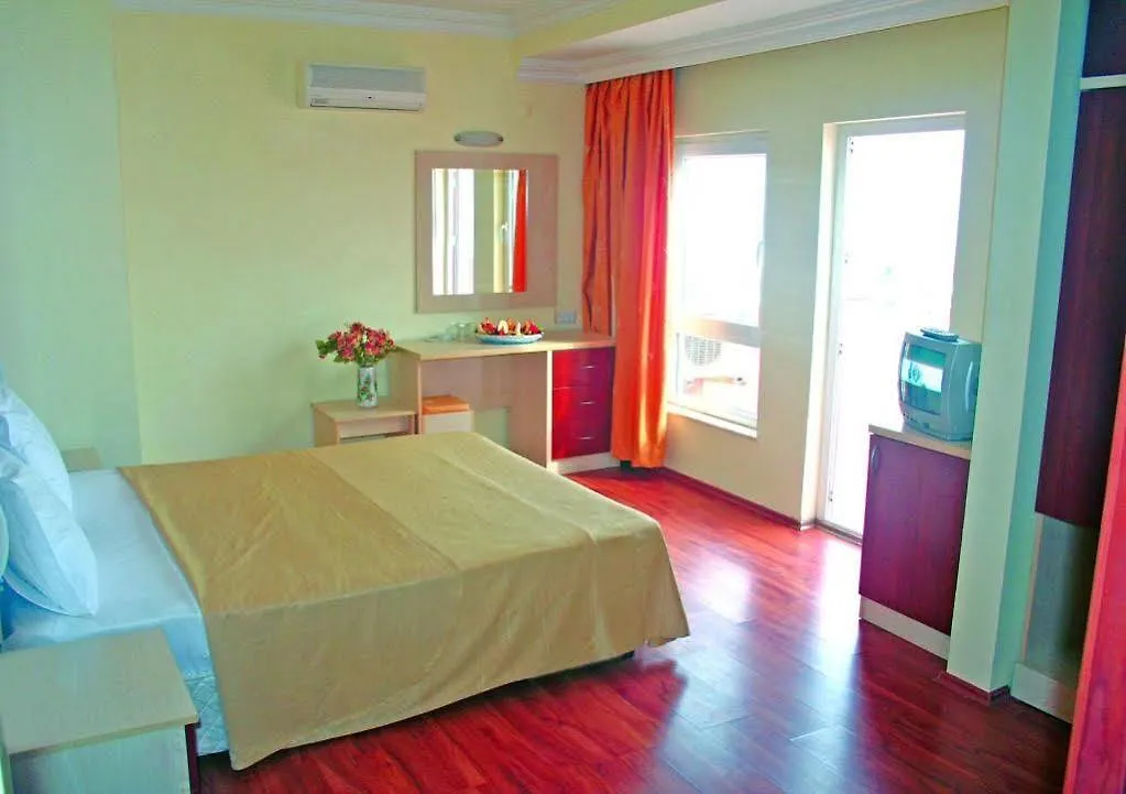 Lara Dinc Hotel Antalya